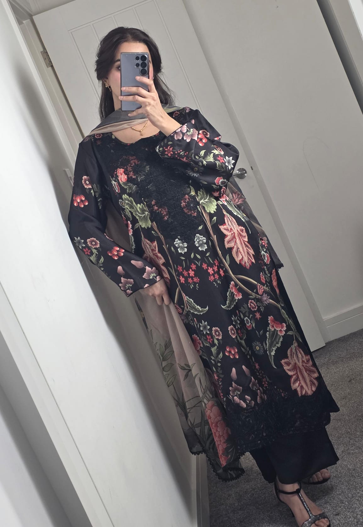 Uznau Embroidered Silk Three Piece Suit UZ-SLK-BLK04