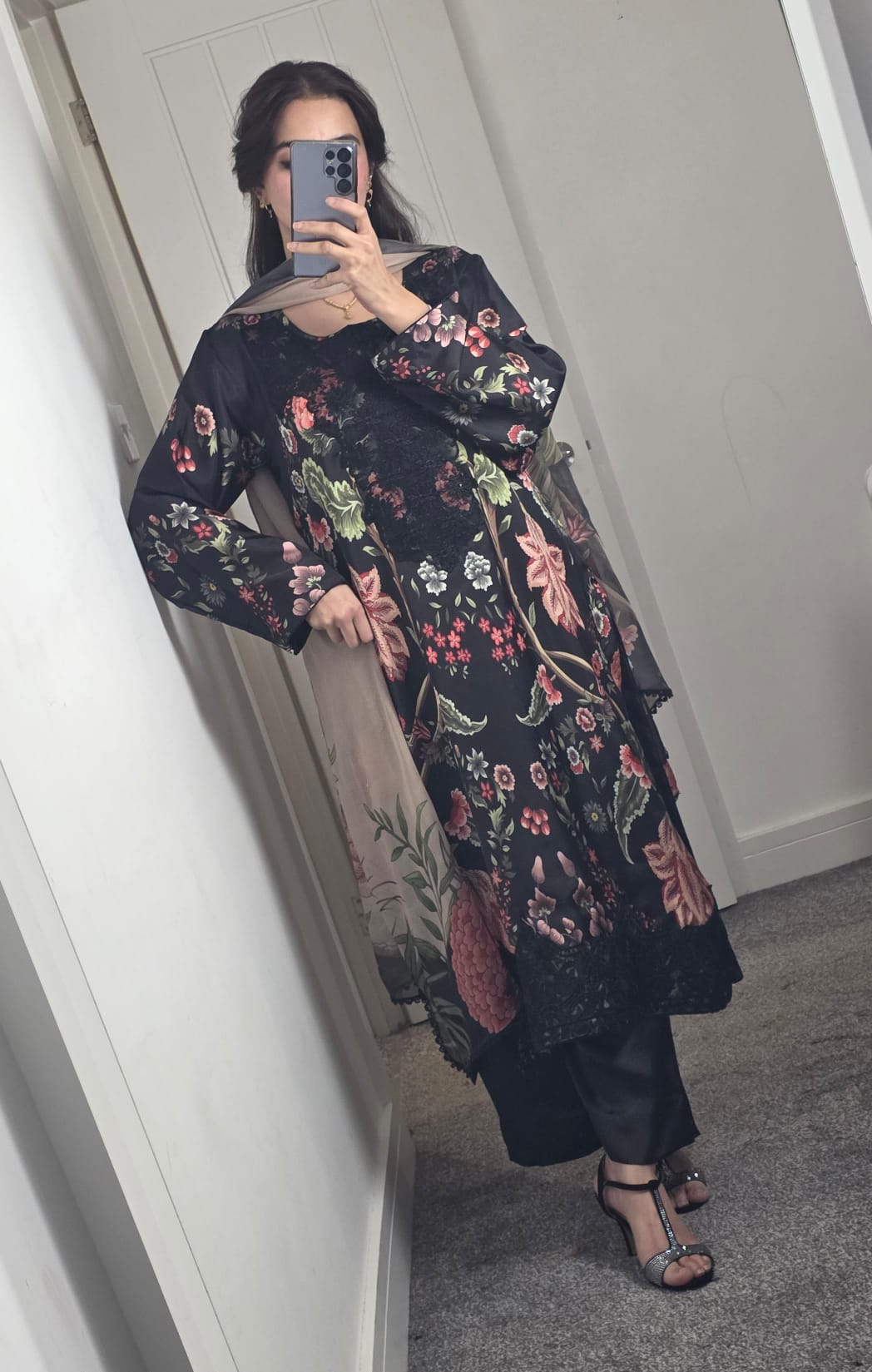 Uznau Embroidered Silk Three Piece Suit UZ-SLK-BLK04