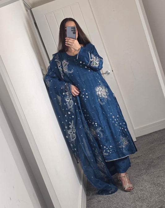 Uznau Embroidered Silk Three Piece Suit UZ-SLK-BLU01