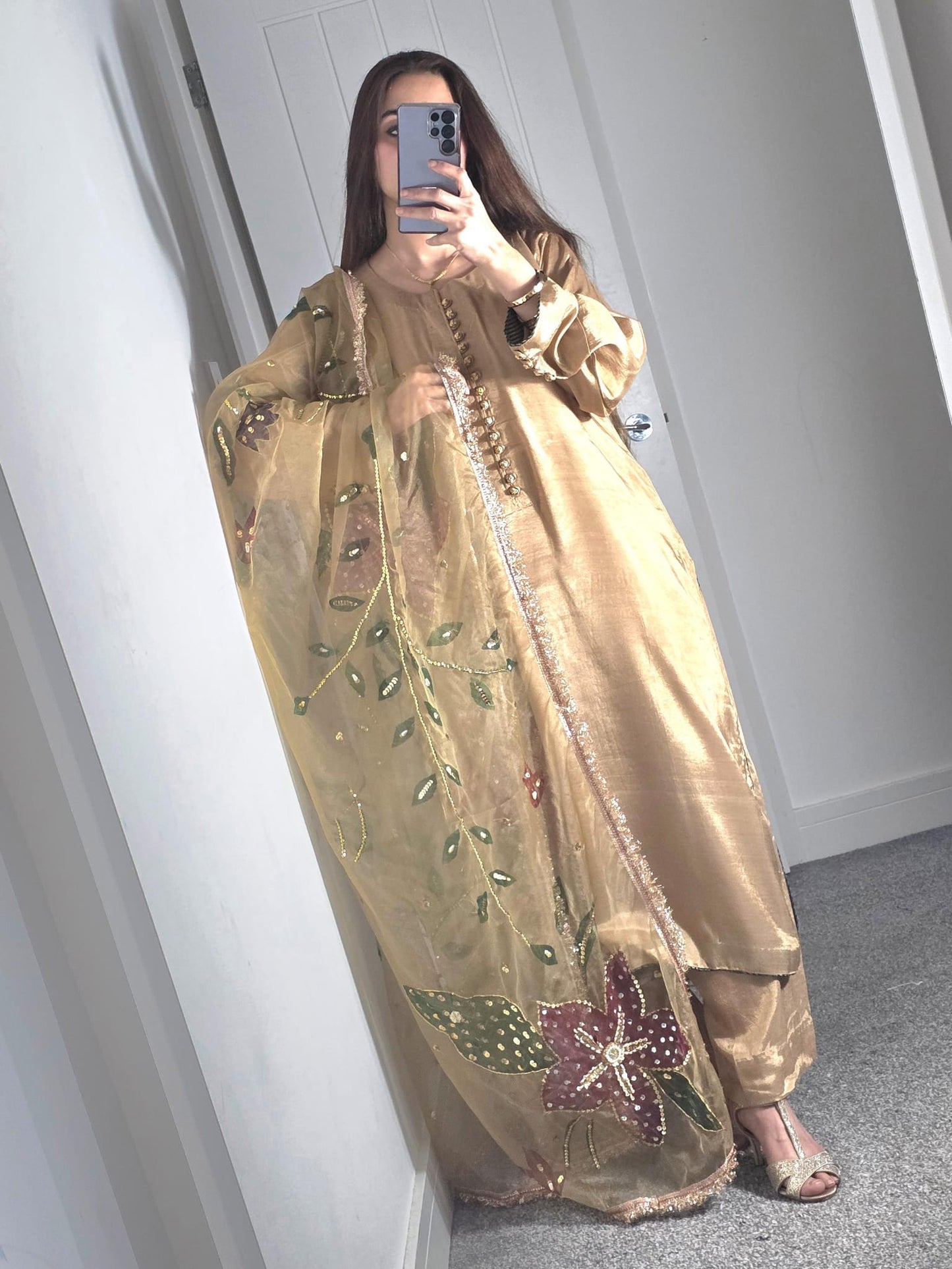 Uznau Silk Three Piece Suit With Hand Painted Organza Dupatta UZ-SLK-BR03