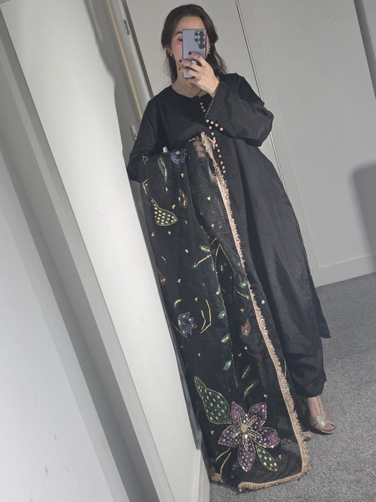 Uznau Silk Three Piece Suit With Hand Painted Organza Dupatta UZ-SLK-BLK06