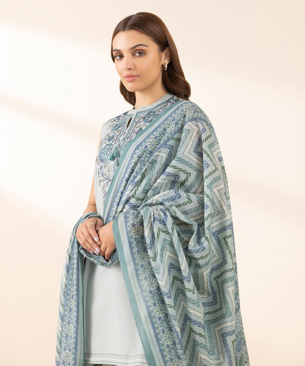 Sapphire Embroidered Lawn Three Piece Suit UZ-LWN-FR06