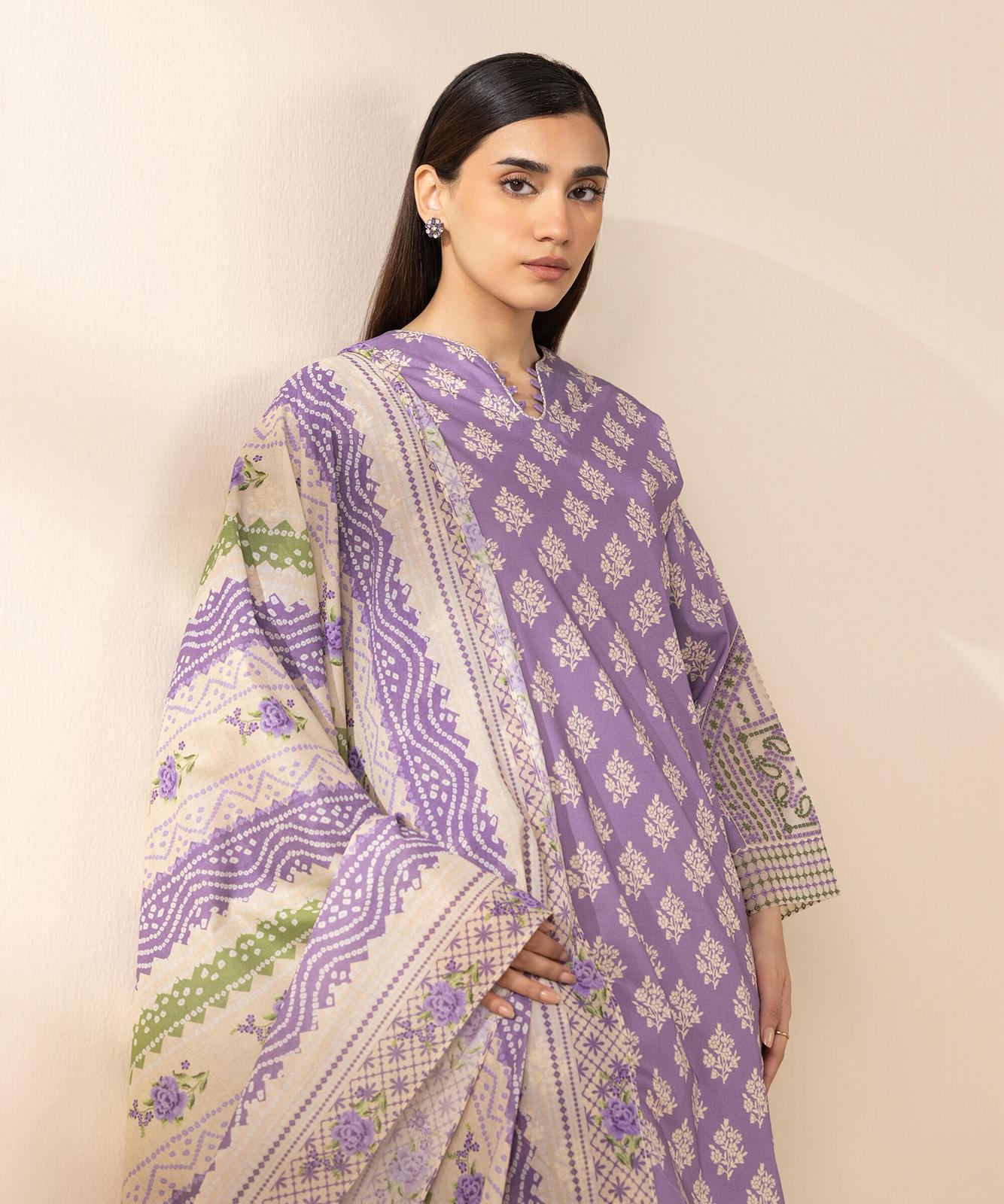 Sapphire Embroidered Lawn Three Piece Suit SP-LWN-PRP010