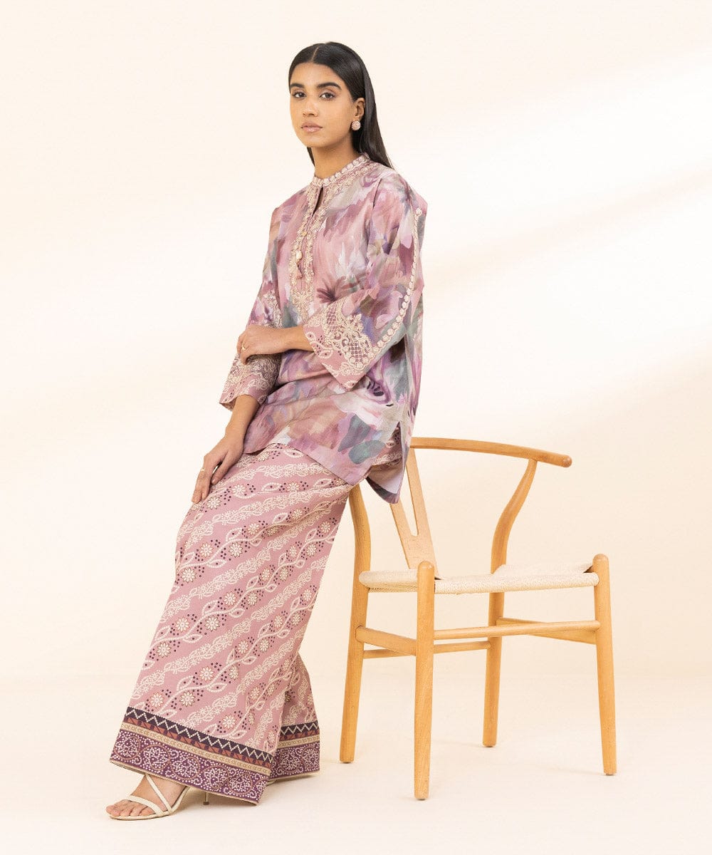 Sapphire Embroidered Lawn Three Piece Suit SP-LWN-PNK05