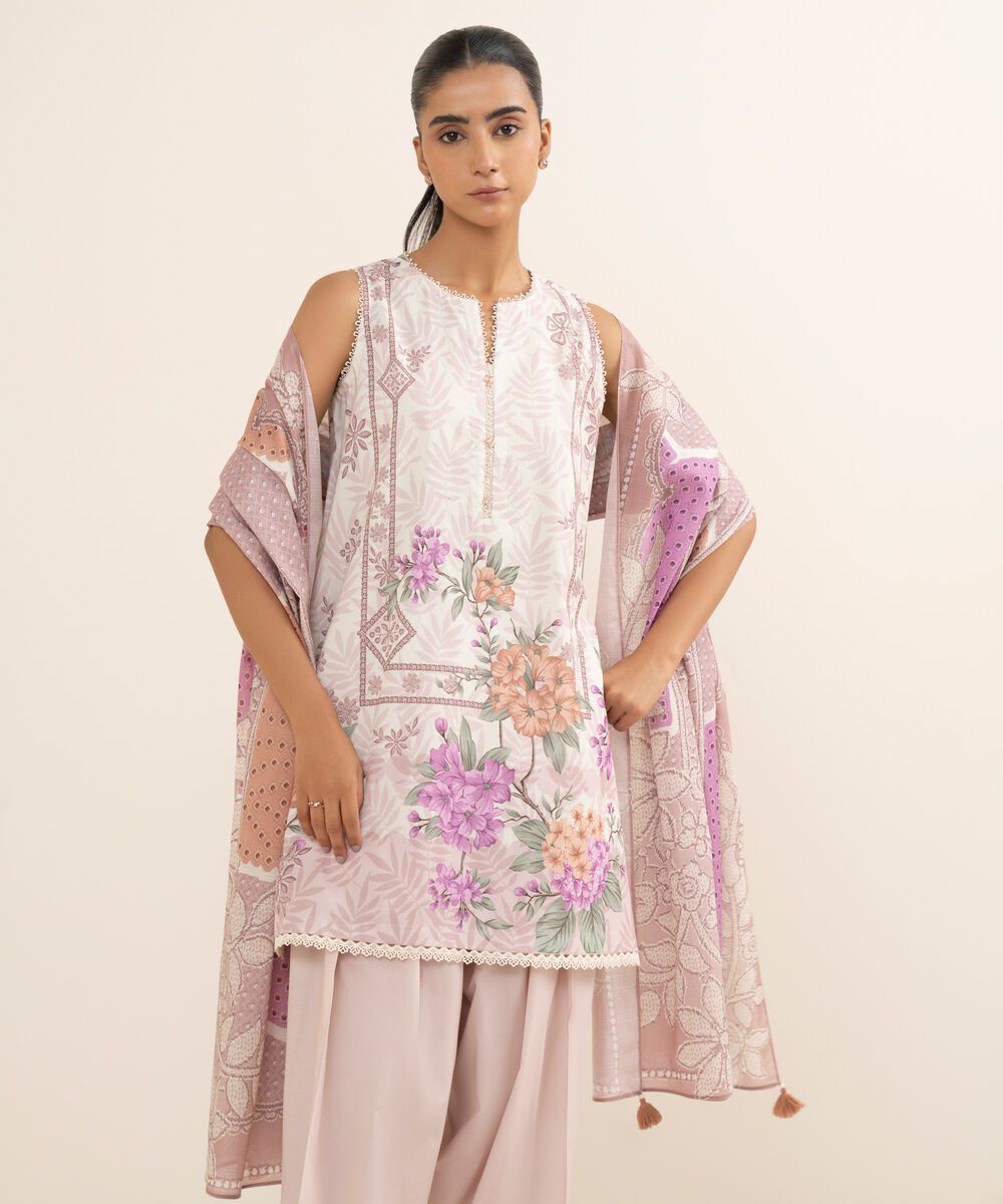 Sapphire Printed Lawn Three Piece Suit SP-LWN-PNK06