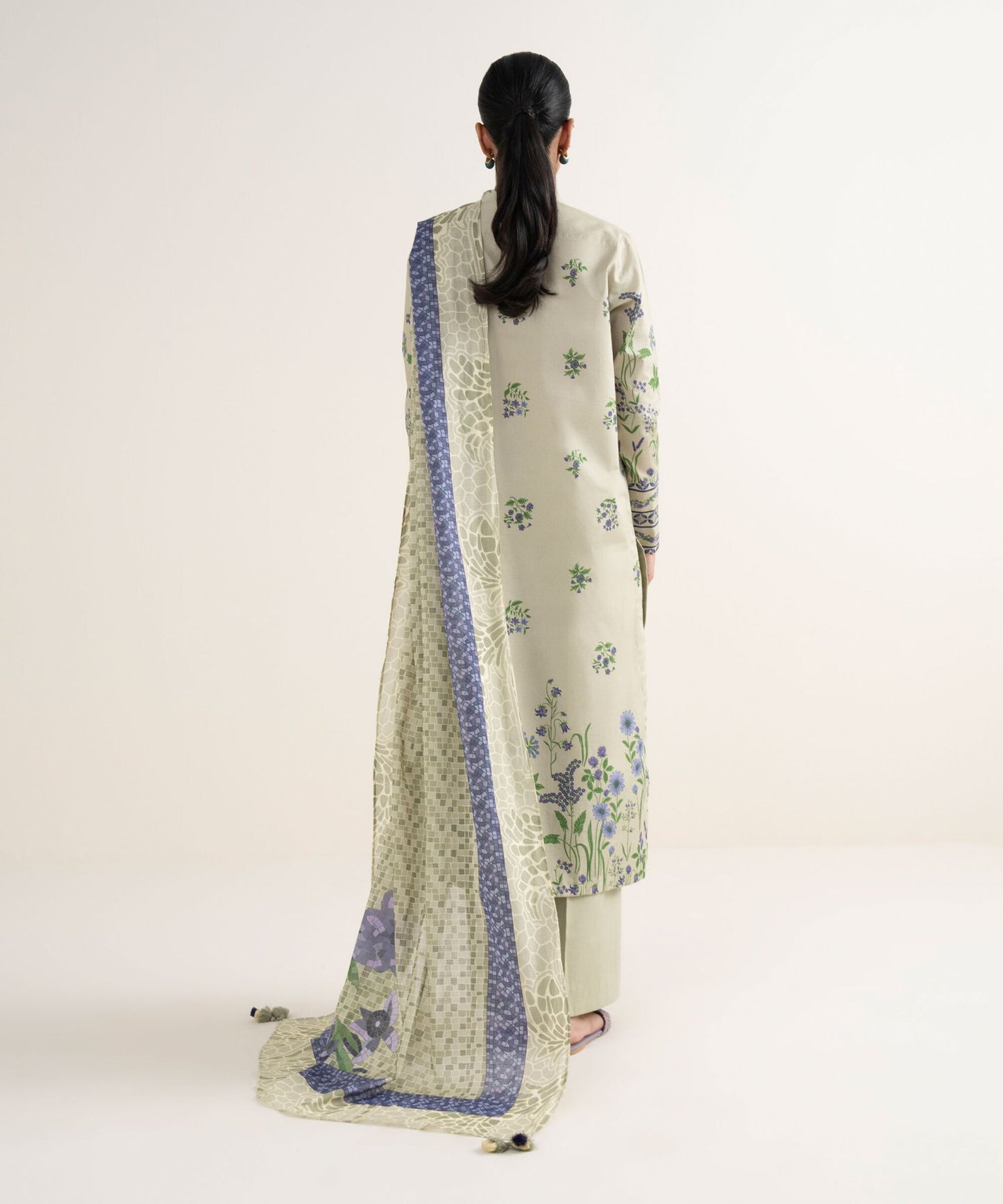 Sapphire Embroidered Lawn Three Piece Suit SP-LWN-PST01