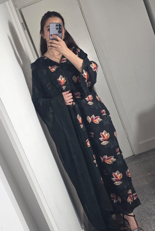 Uznau Summer Linen (Arabic Lawn) Three Piece Suit UZ-LWN-BLK025