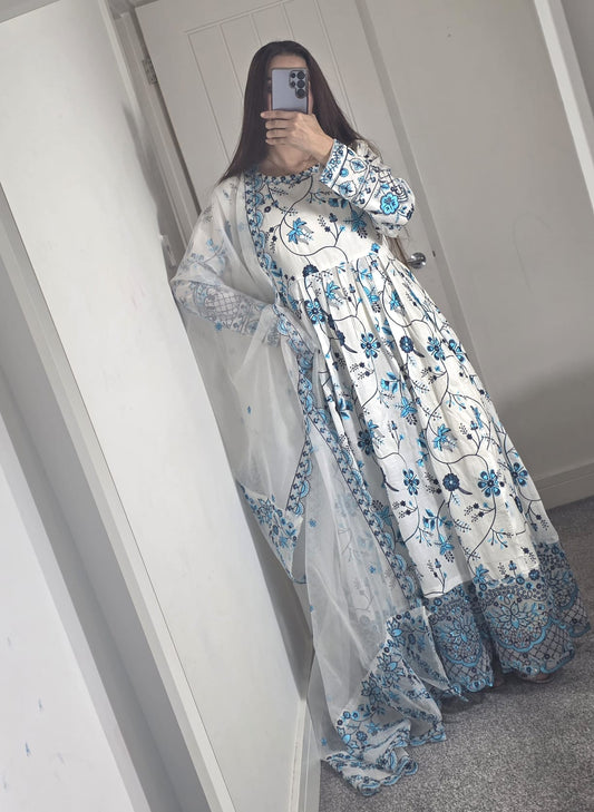 Uznau Lawn Three Piece Suit Faiza Saqlain Inspired UZ-LWN-BLU021