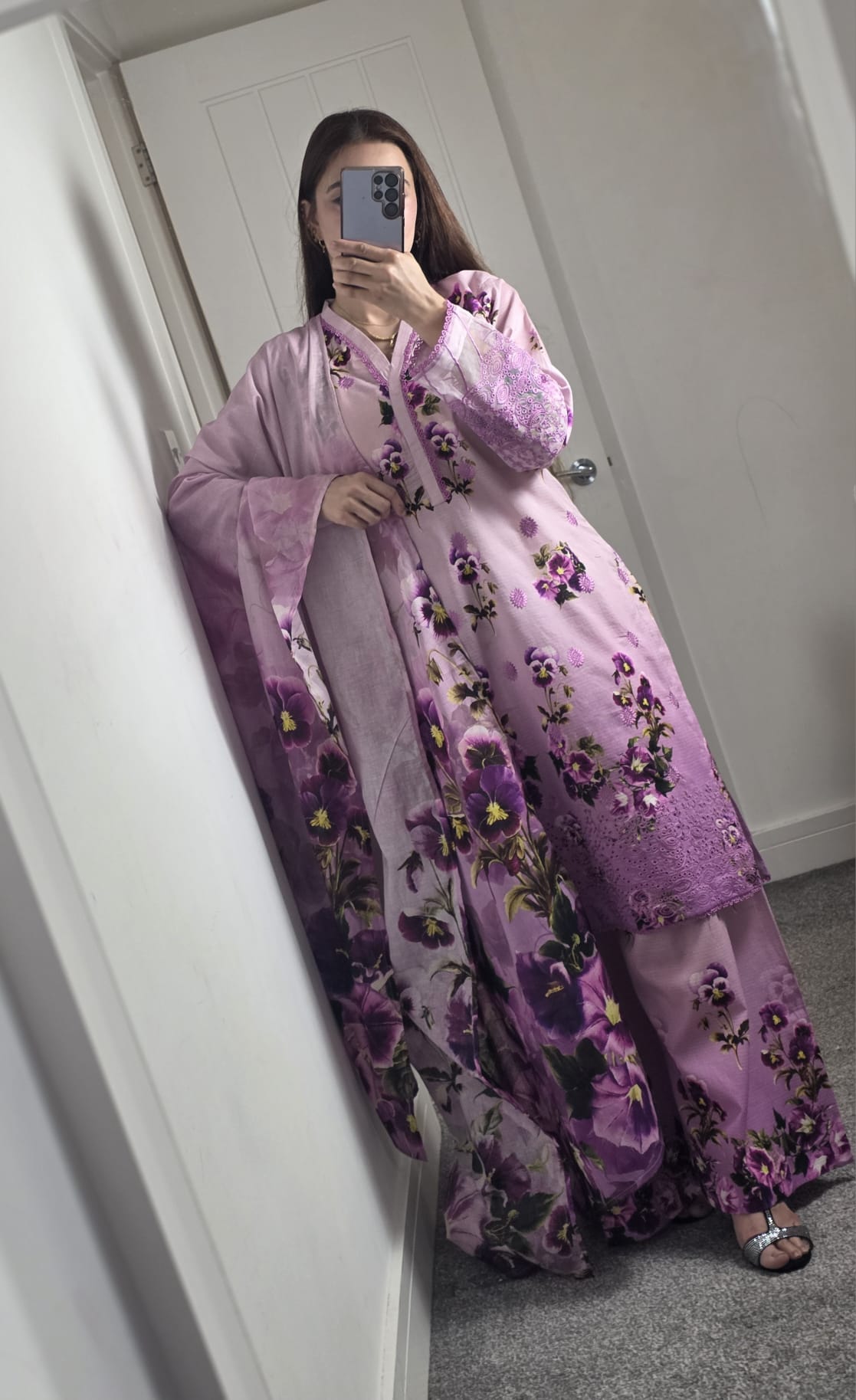 Uznau Embroidered Lawn With Silk Dupatta UZ-LWN-PNK018