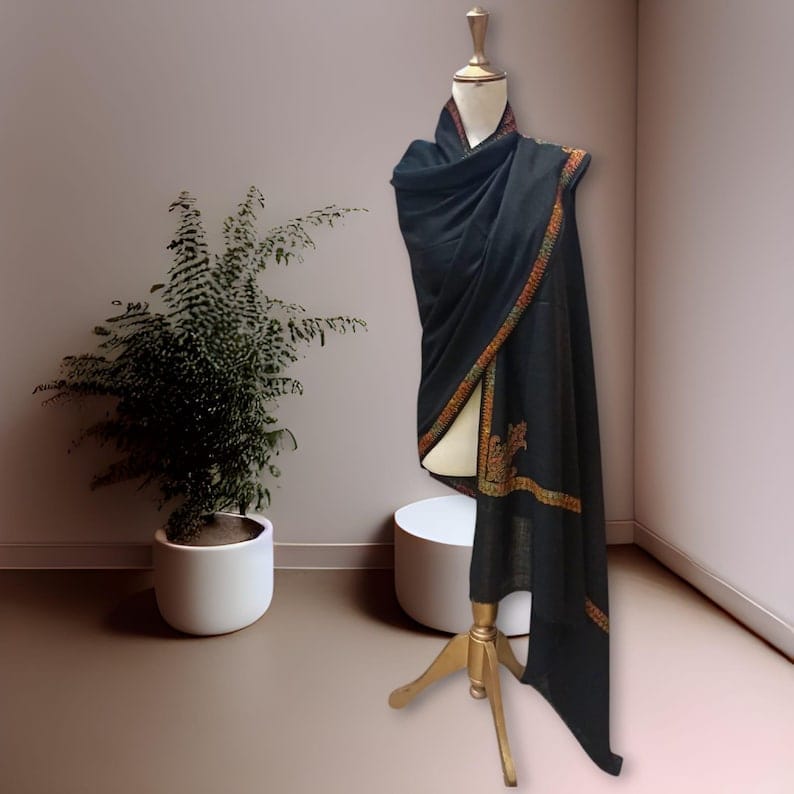 Pahmina Embroidered Wool Shawl SHAWL-BLK02