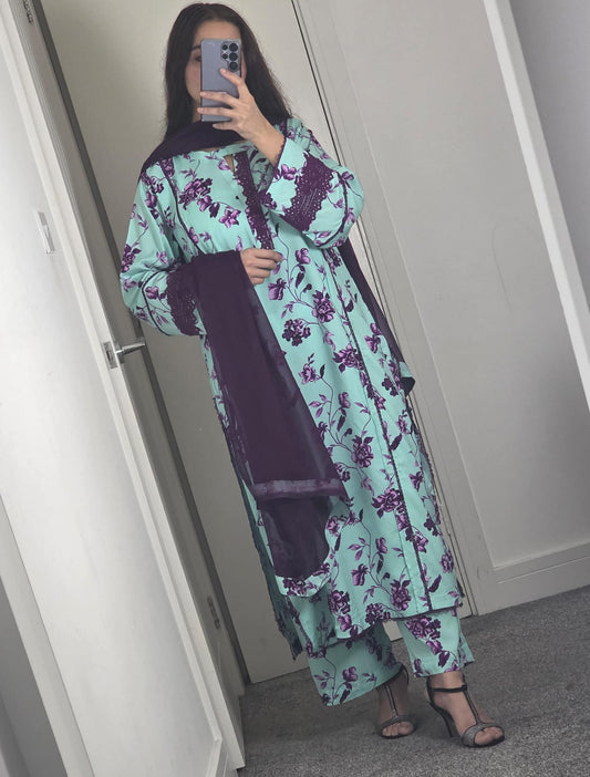 Uznau Linen Three Piece Suit UZ-LNN-FR02
