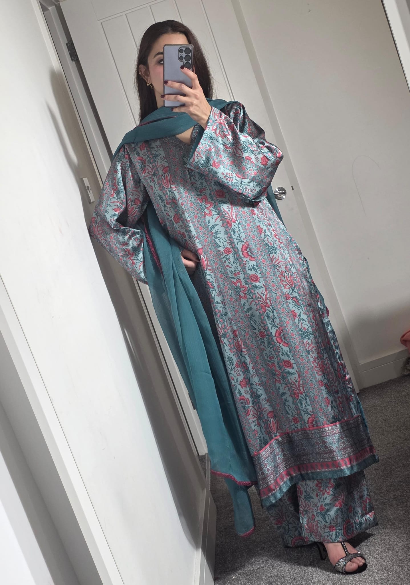 Sappphire Silk Three Piece Suit SP-SLK-FR01