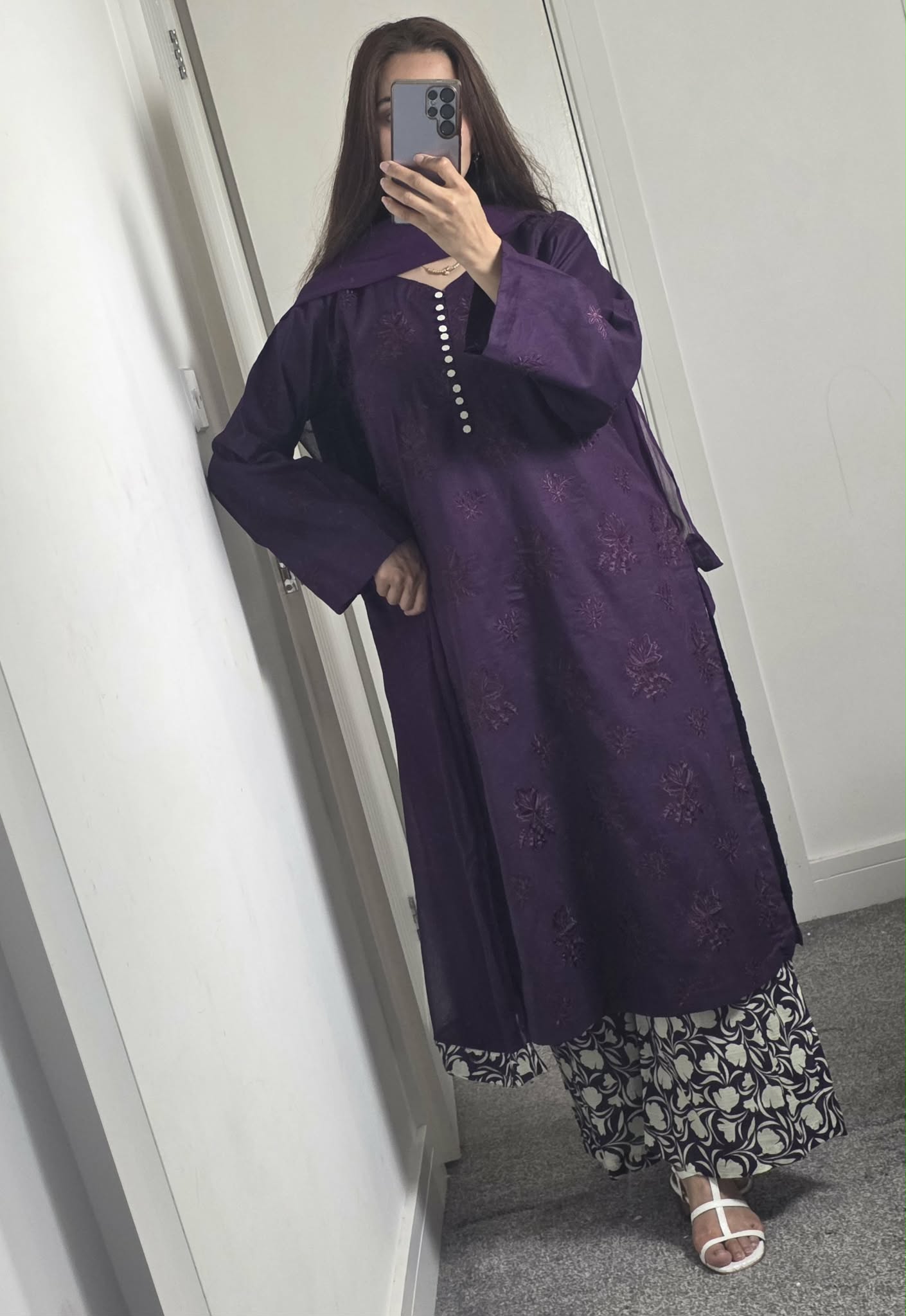 Uznau Embroidered Lawn Three Piece Suit UZ-LWN-PRP017
