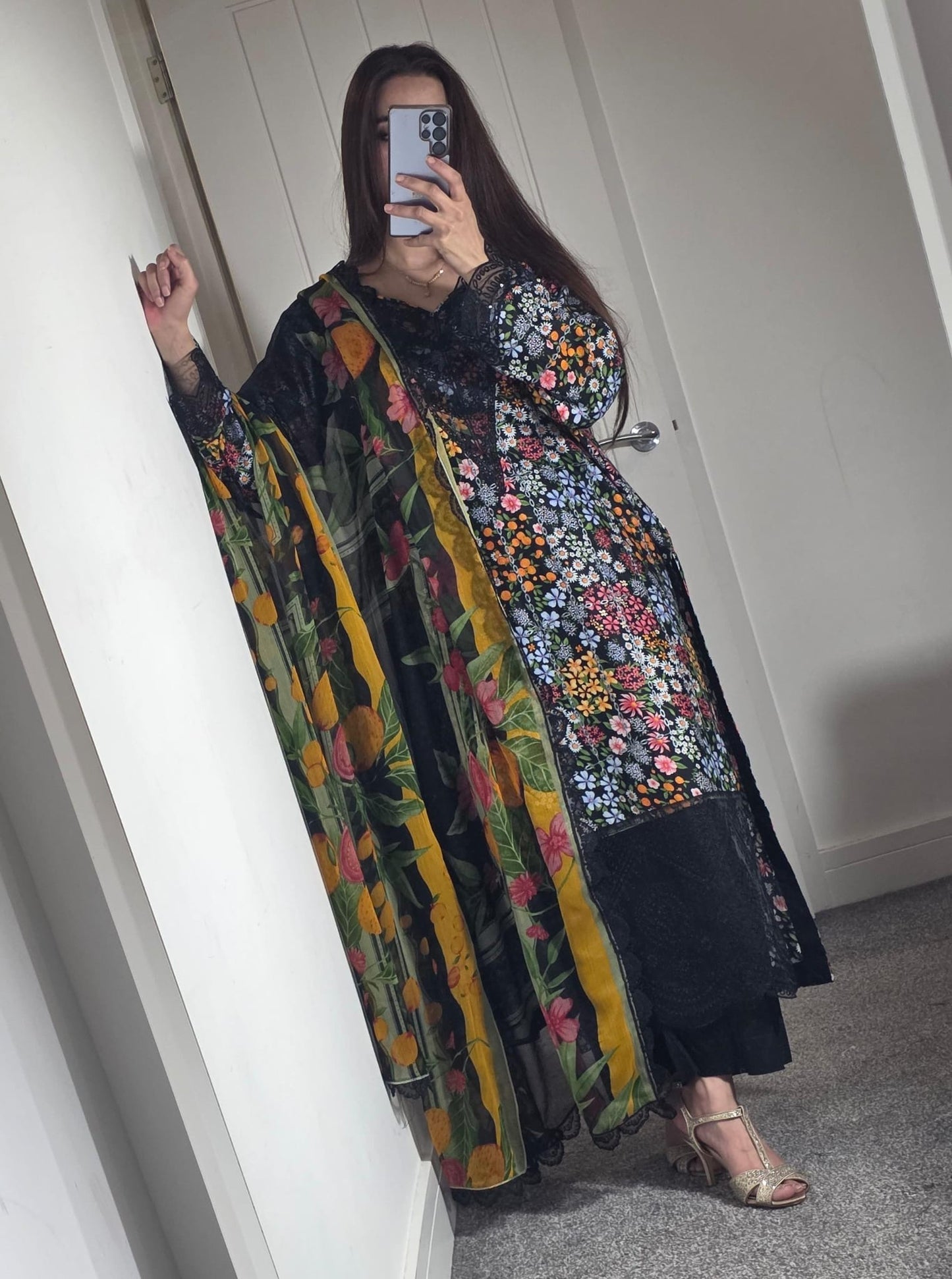 Uznau Lawn Three Piece Suit Maria B Inspired UZ-LWN-BLK023