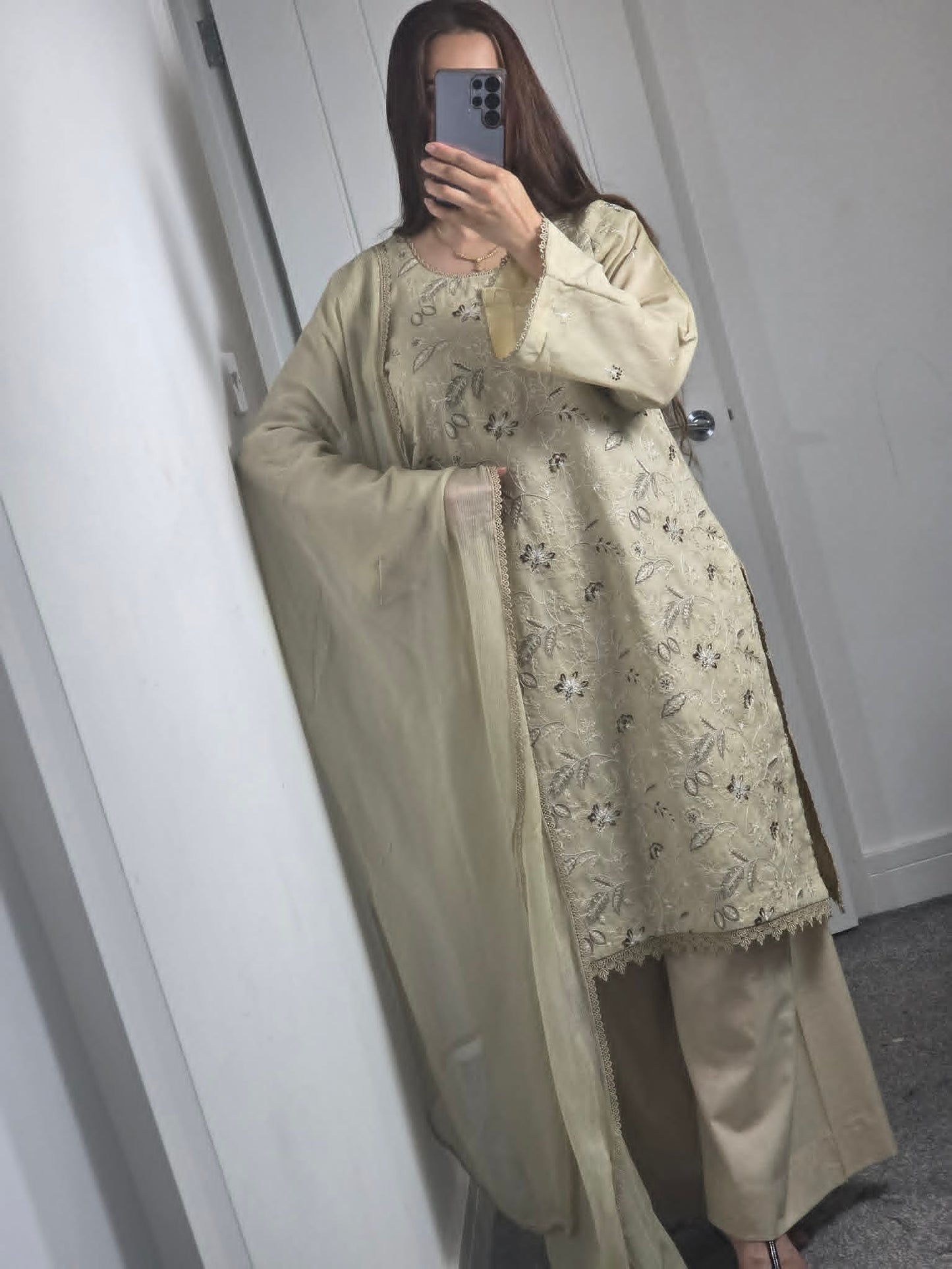 Uznau Embroidered Three Piece Suit UZ-LWN-BG02