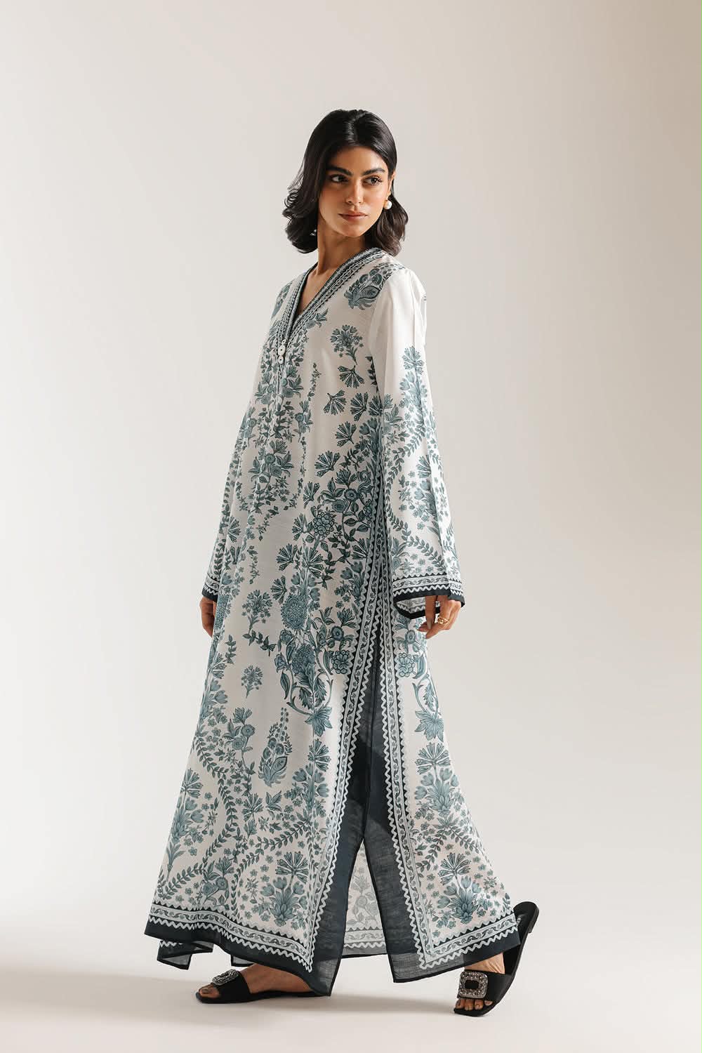 Uznau Two Piece Linen Kaftan UZ-LNN-WHT013