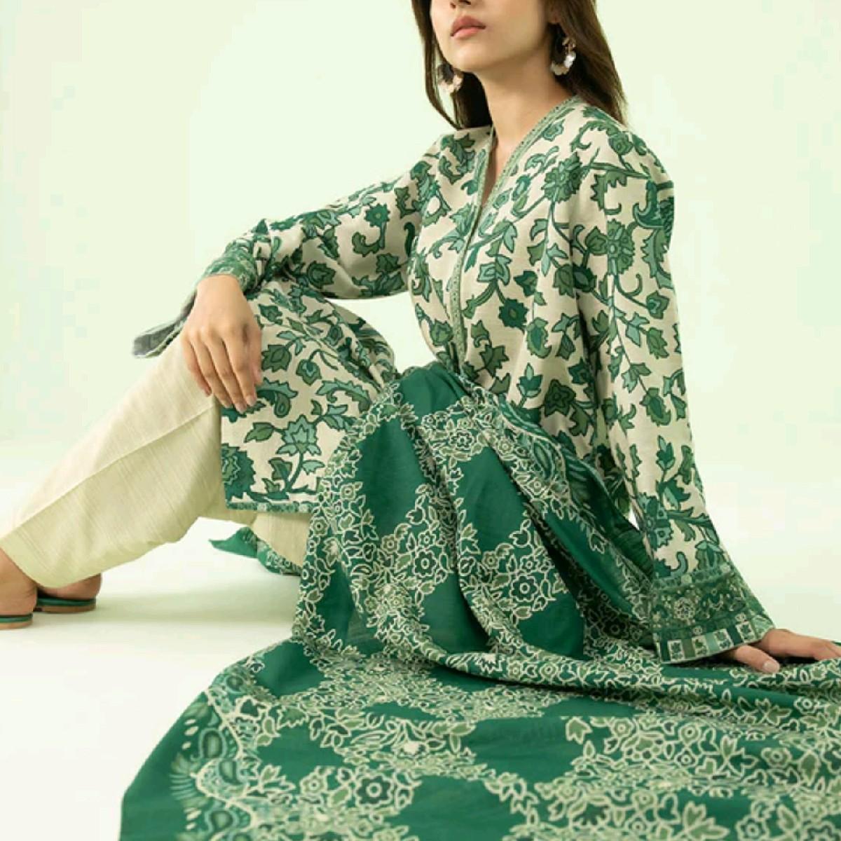 Sapphire khaddar printed pakistani winter trouserdupatta kameez Floral