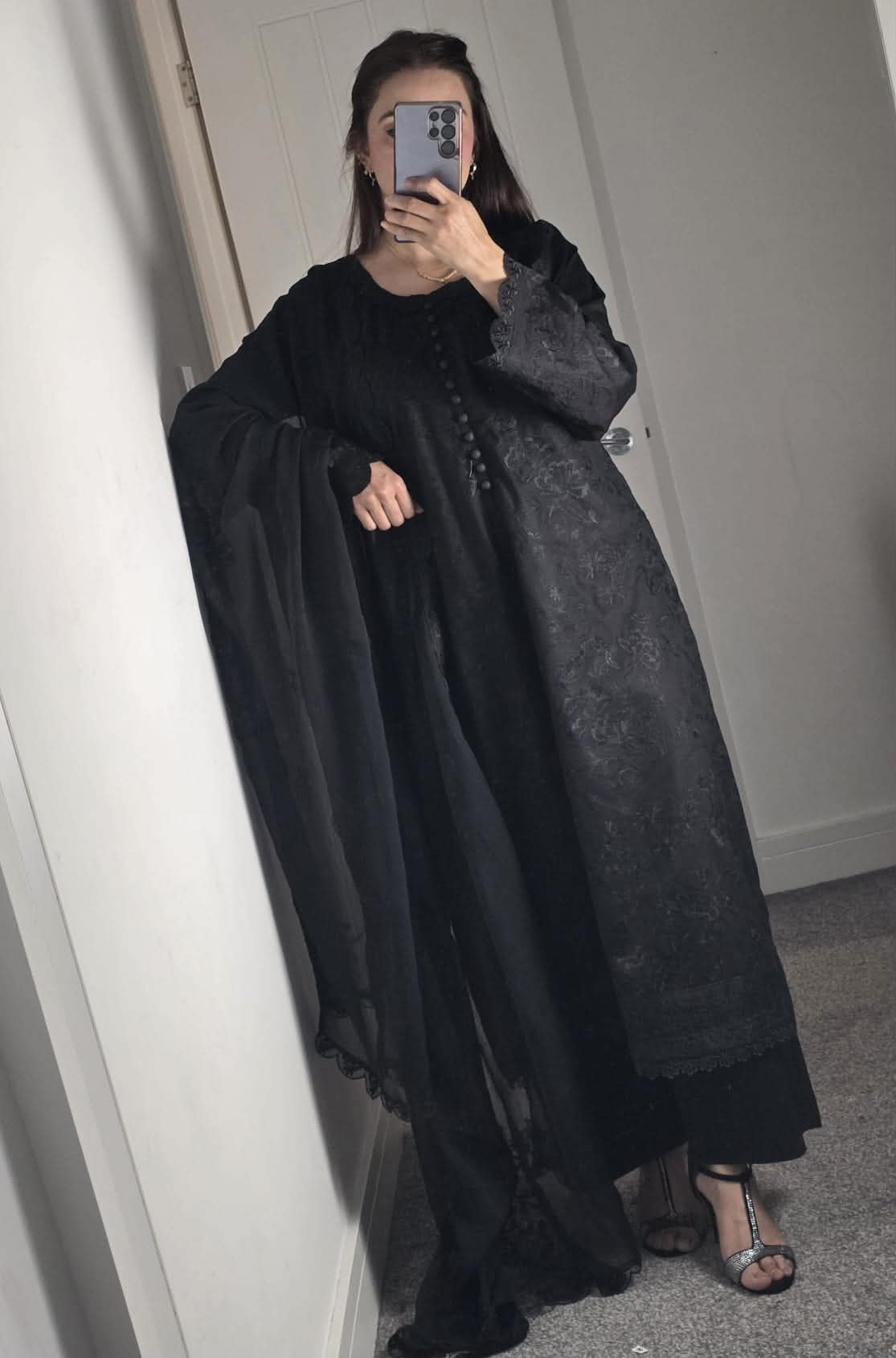 Uznau Embroidered Lawn Three Piece Suit UZ-LWN-BLK030