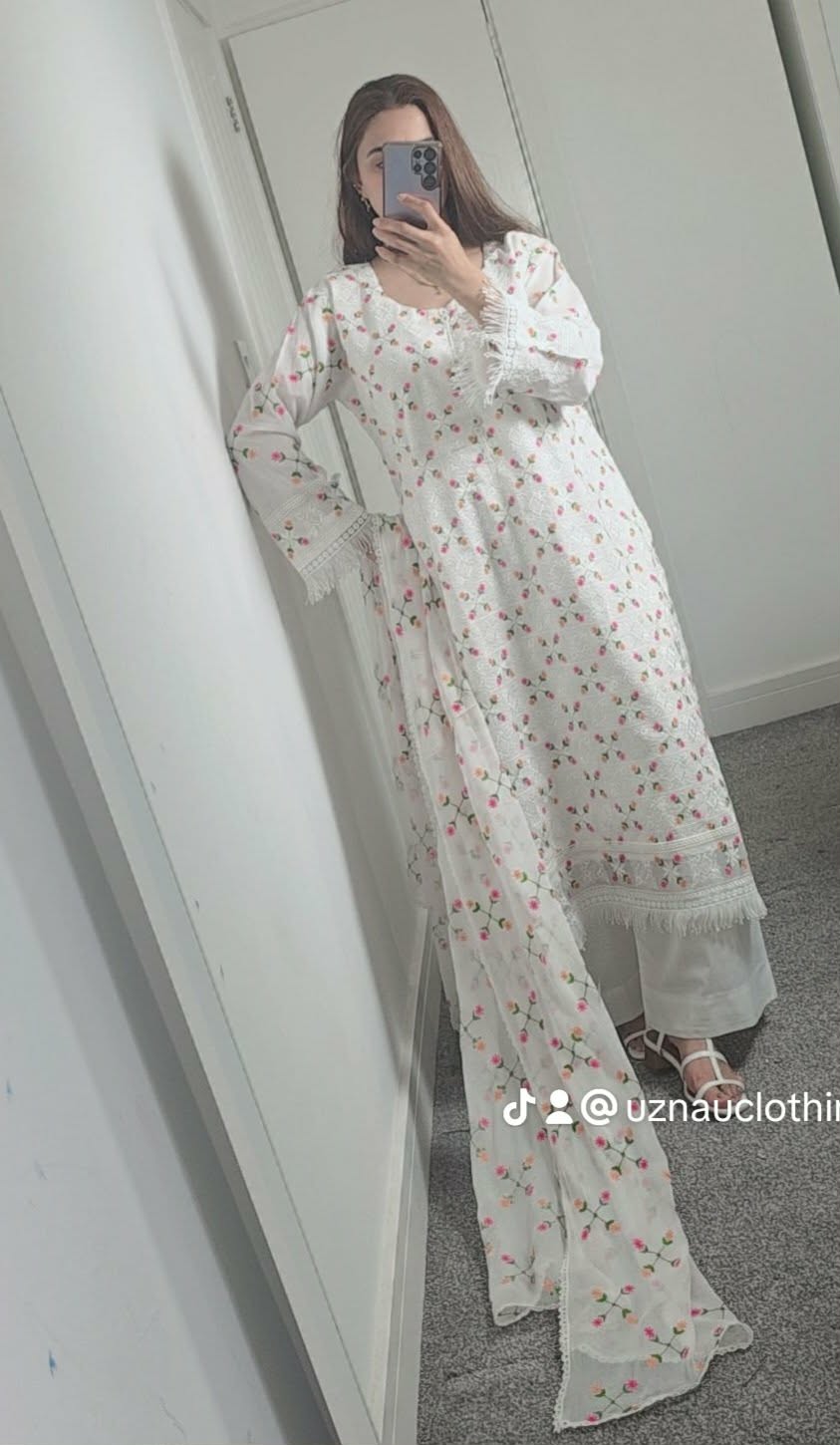 Uznau Embroidered Lawn Three Piece Suit UZ-LWN-WHT024