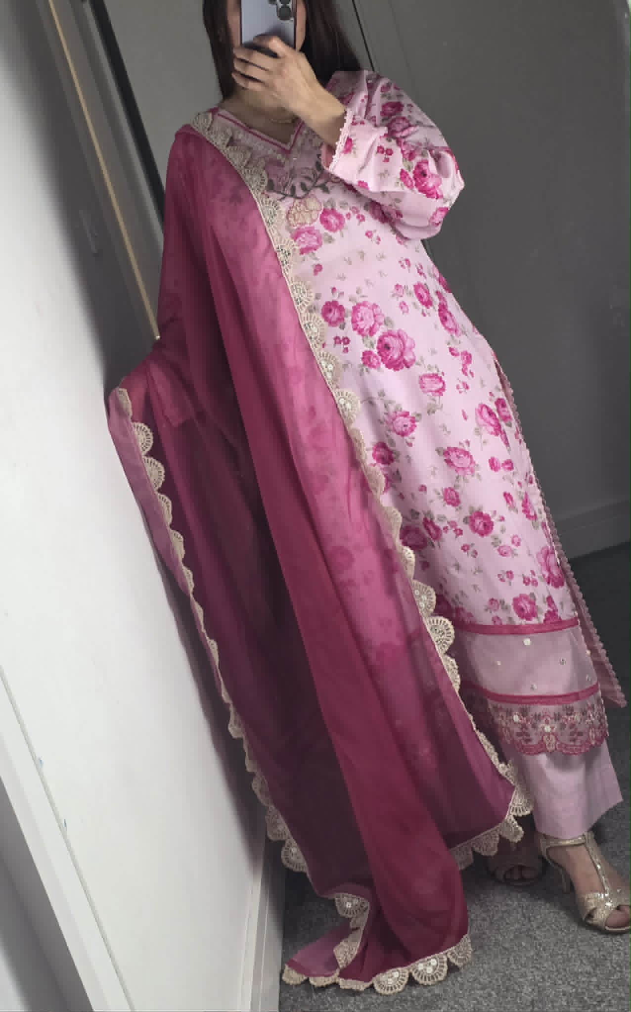 Uznau Embroidered Lawn With Silk Dupatta UZ-LWN-PNK017