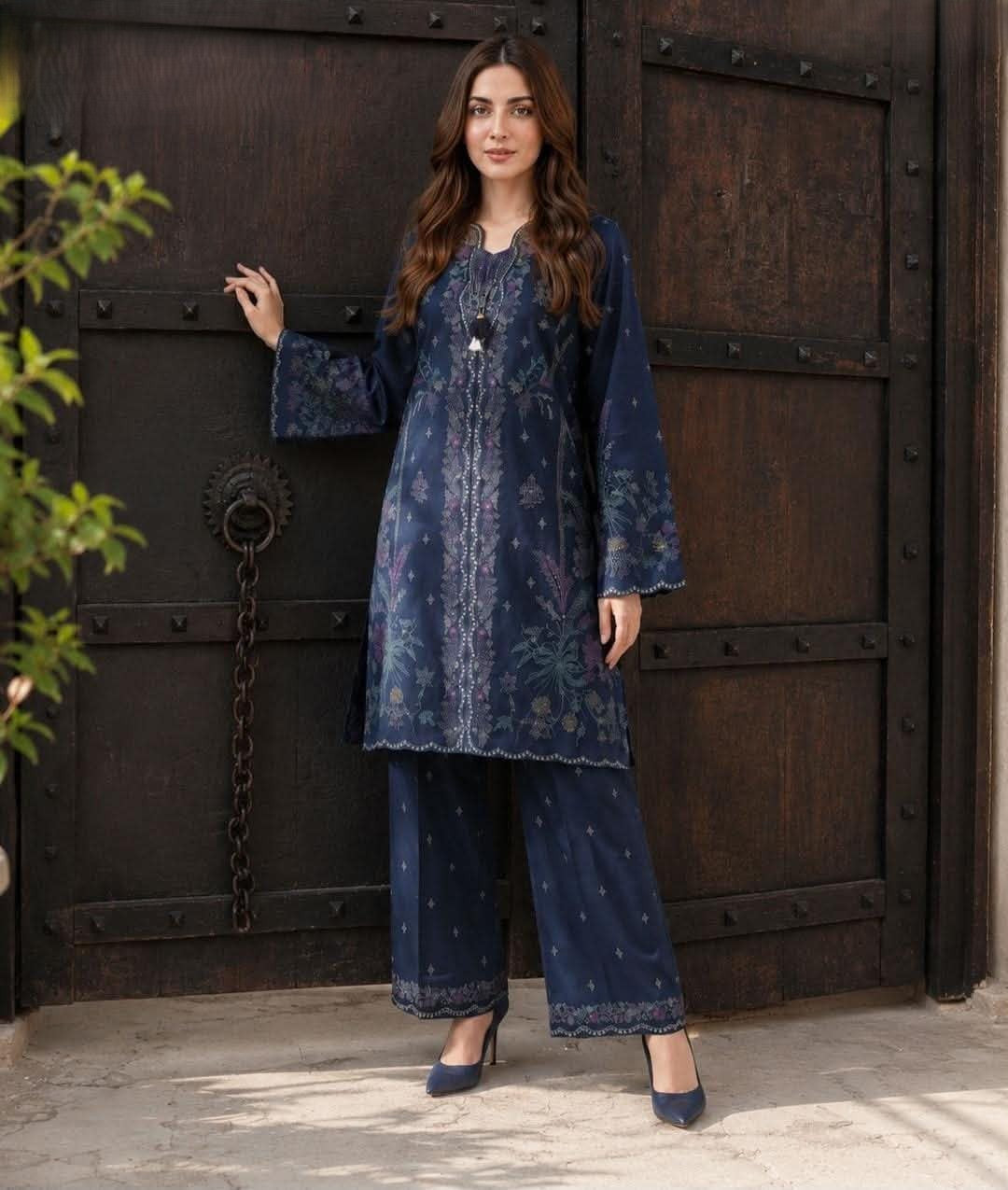 Uznau Linen Three Piece Suit UZ-LNN-BLU022